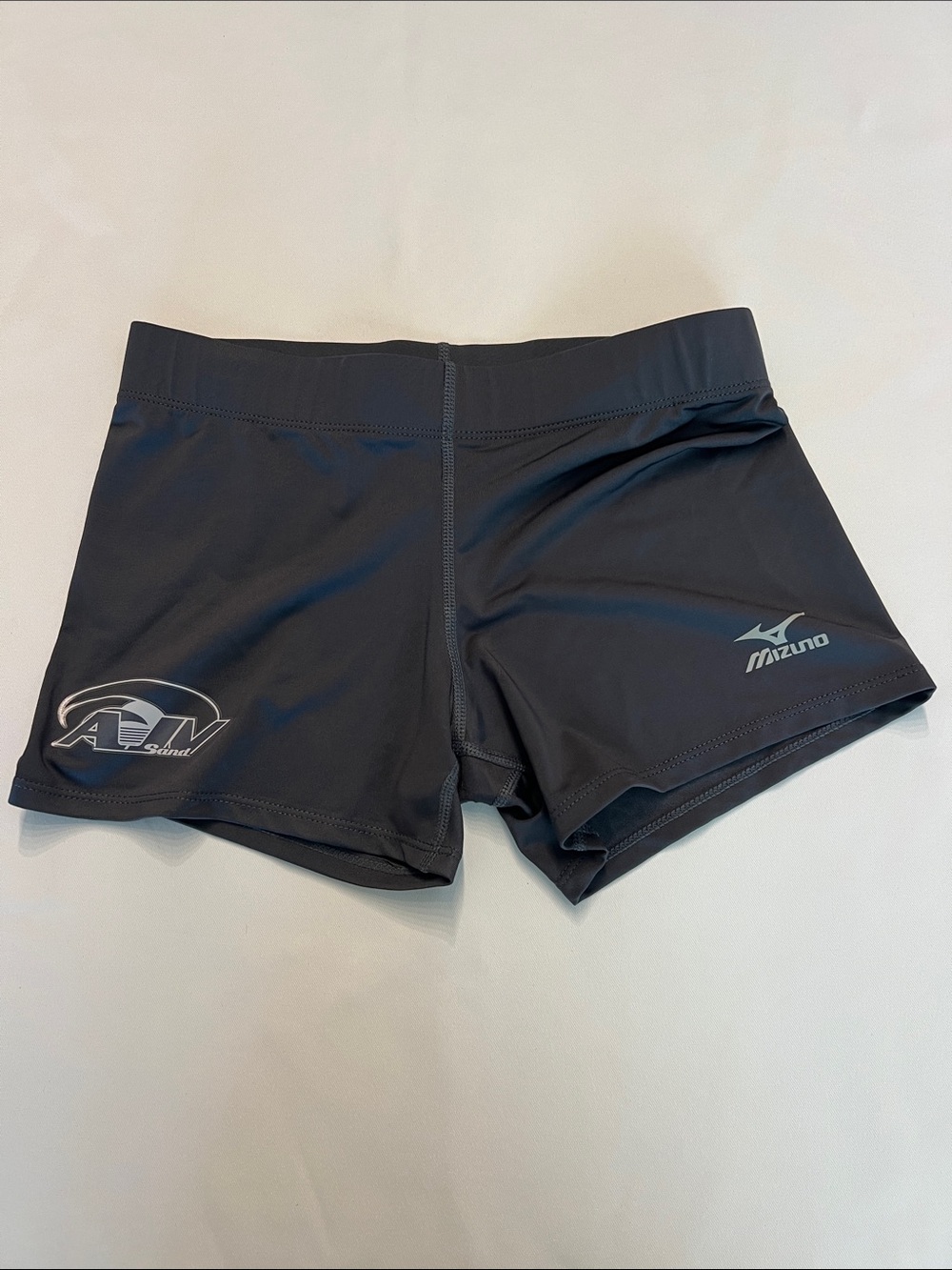 Mizuno Black Performance Swim/Training Volleyball Shorts Size Medium, Like New